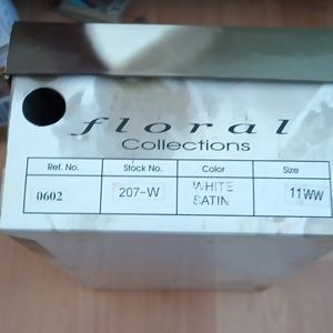 Floral collections size 11ww brand new pair woman shoes color white satin